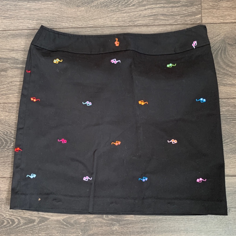 Sunglasses Critter Skirt!